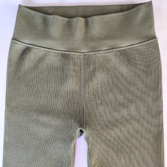 CALVIN KLEIN PERFORMANCE Ribbed Compression Bike Shorts Olive Green S - Picture 7 of 13